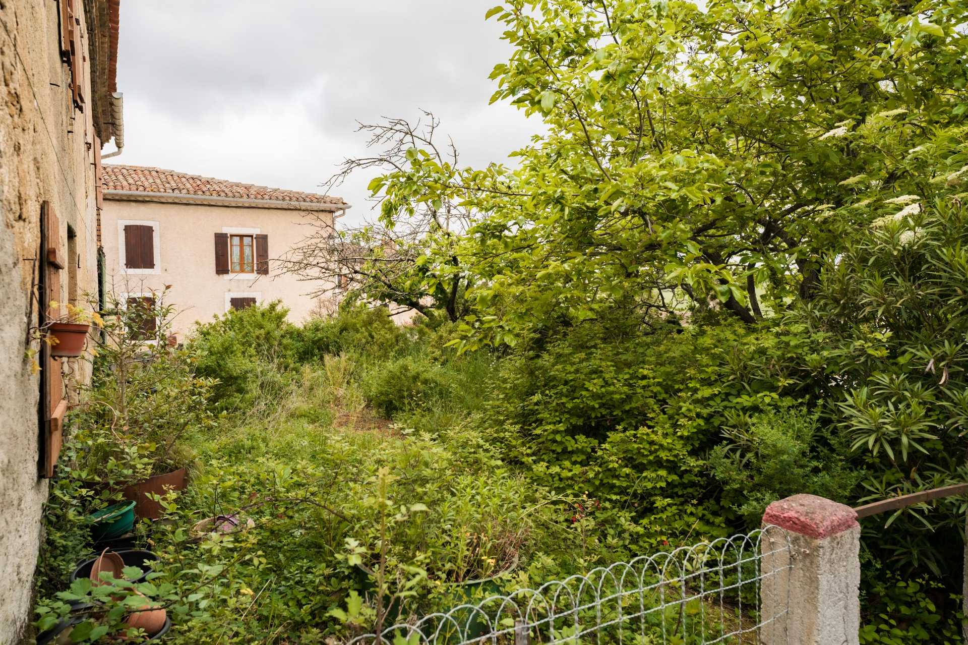 Будинок в Labastide-d'Anjou, Occitanie 10831711