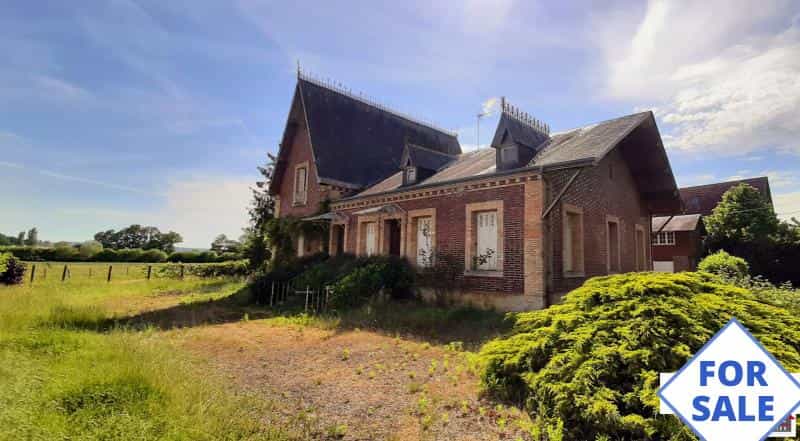 House in Saint-Léger-sur-Sarthe, Normandy 10831881