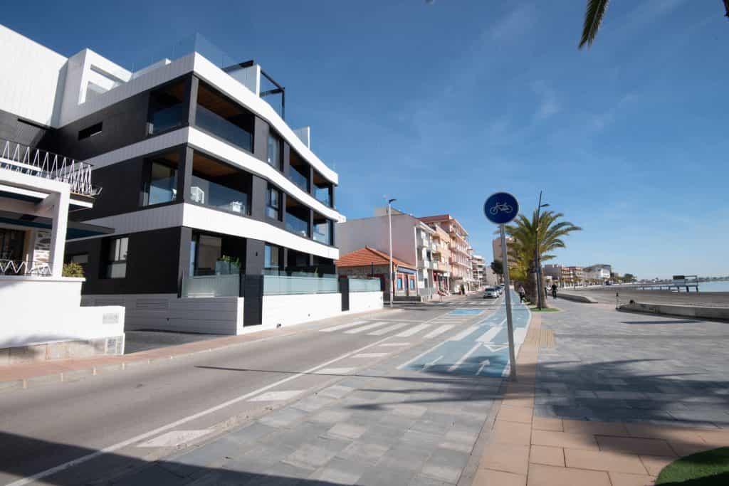 Condominium in San Pedro del Pinatar, Region of Murcia 10832167