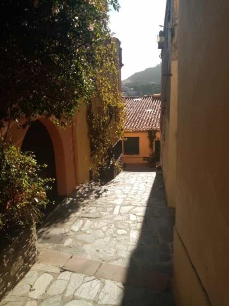 Rumah di Collioure, Occitanie 10832473