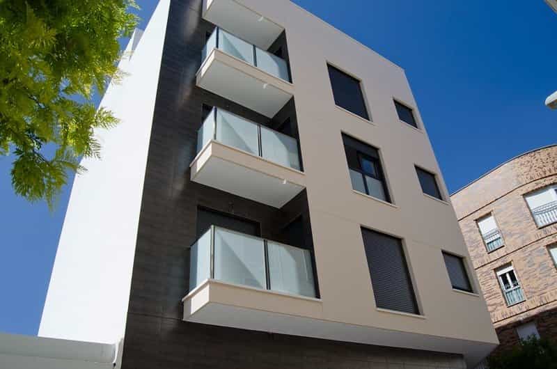 Condominium in Los Montesinos, Valencia 10832753