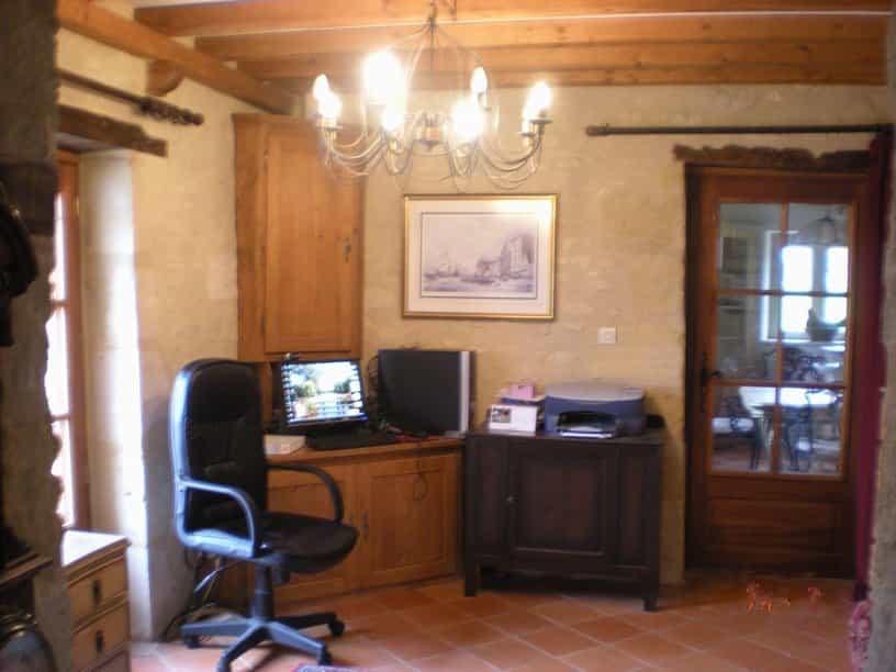 Talo sisään Duras, Nouvelle-Aquitaine 10832798