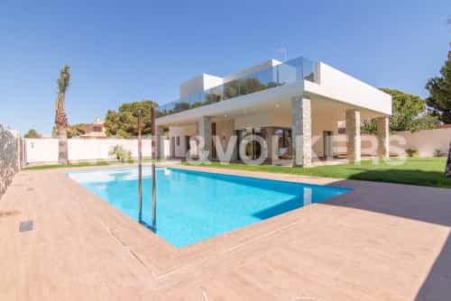 House in Torrevieja, Valencian Community 10832973