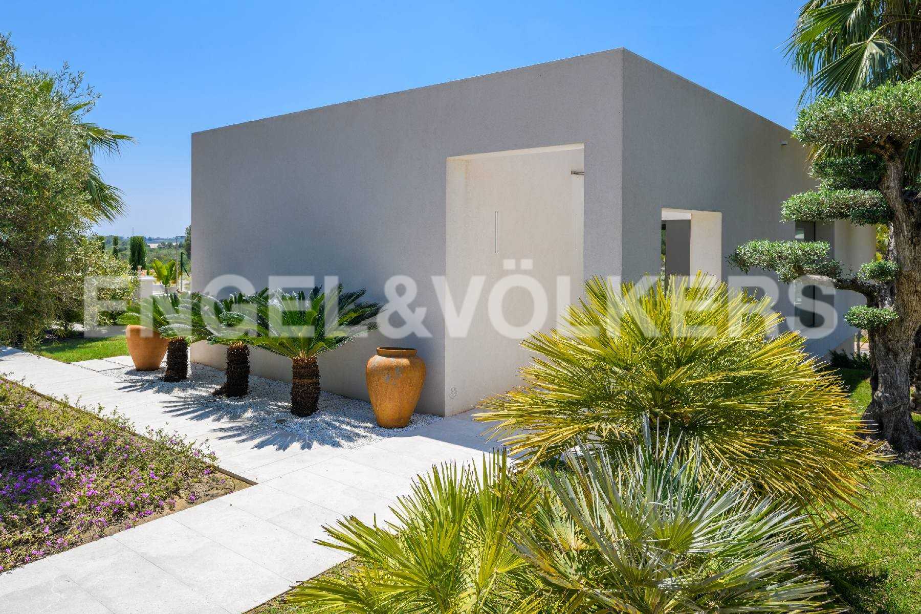 House in Torrevieja, Valencian Community 10832981