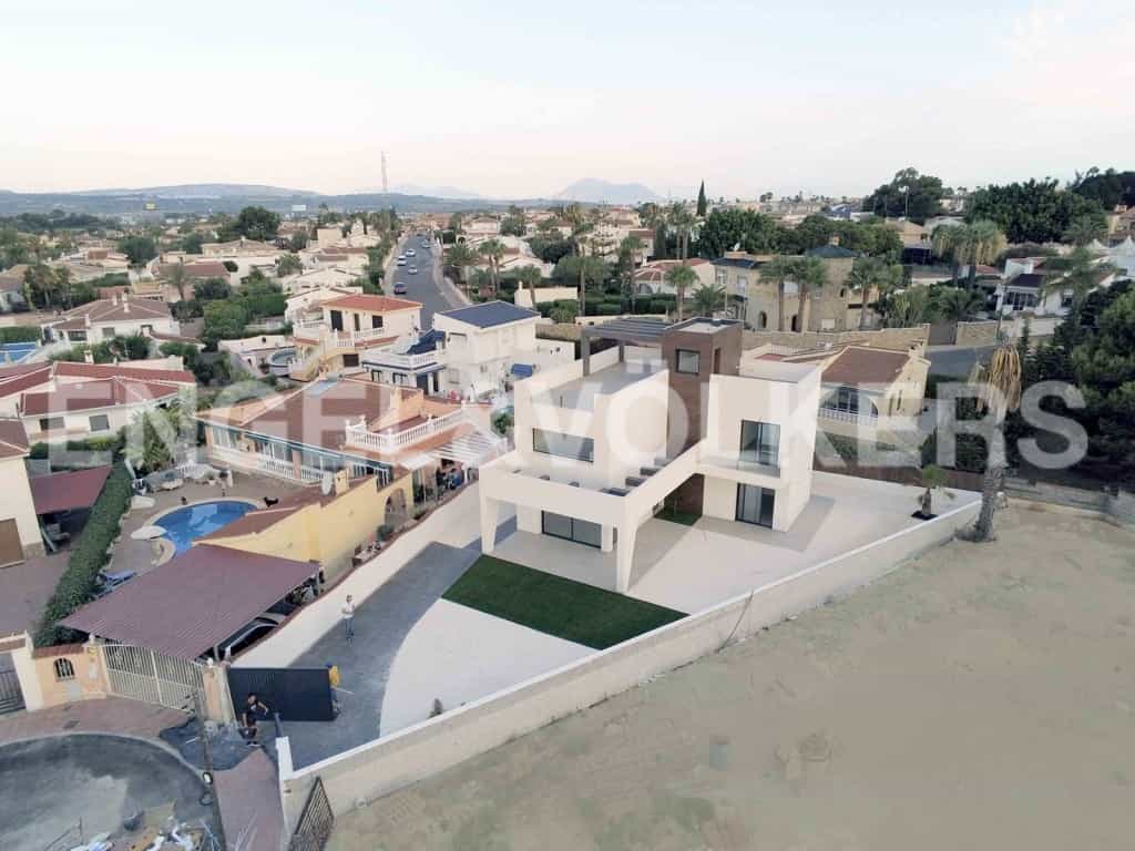 жилой дом в Quesada, Valencian Community 10833007