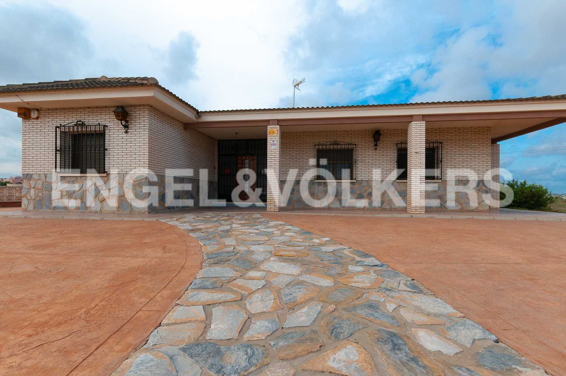 House in Los Montesinos, Valencia 10833175
