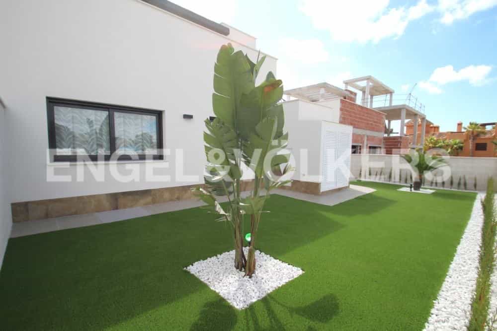 House in Torrevieja, Valencian Community 10833182