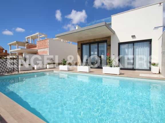 House in Torrevieja, Valencian Community 10833182