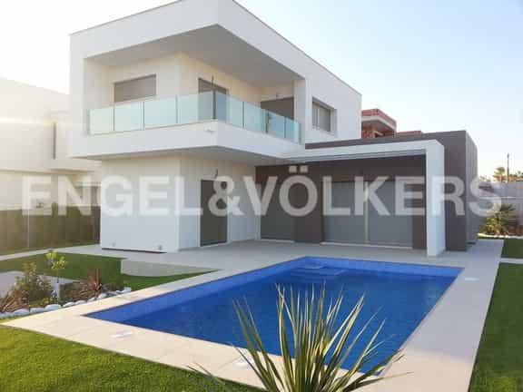 Hus i Orihuela, Valencia 10833227