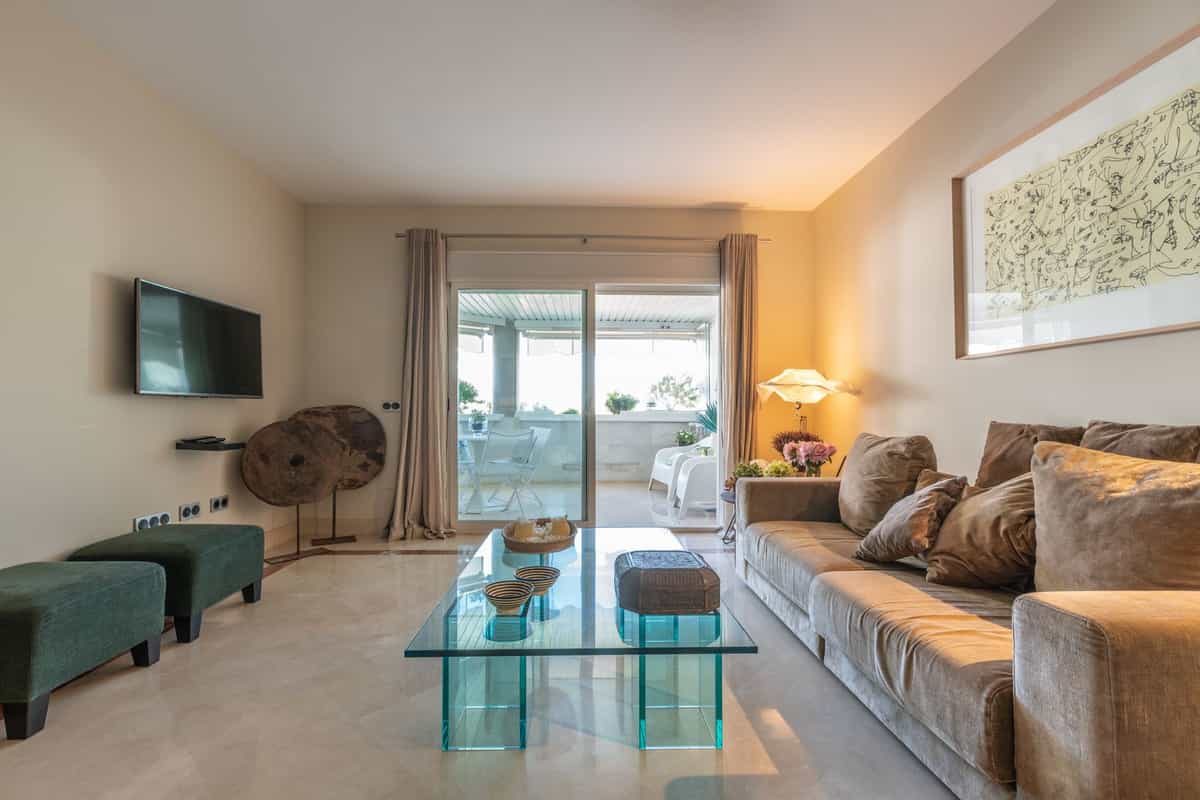 Condominium in Marbella, Andalusië 10833443