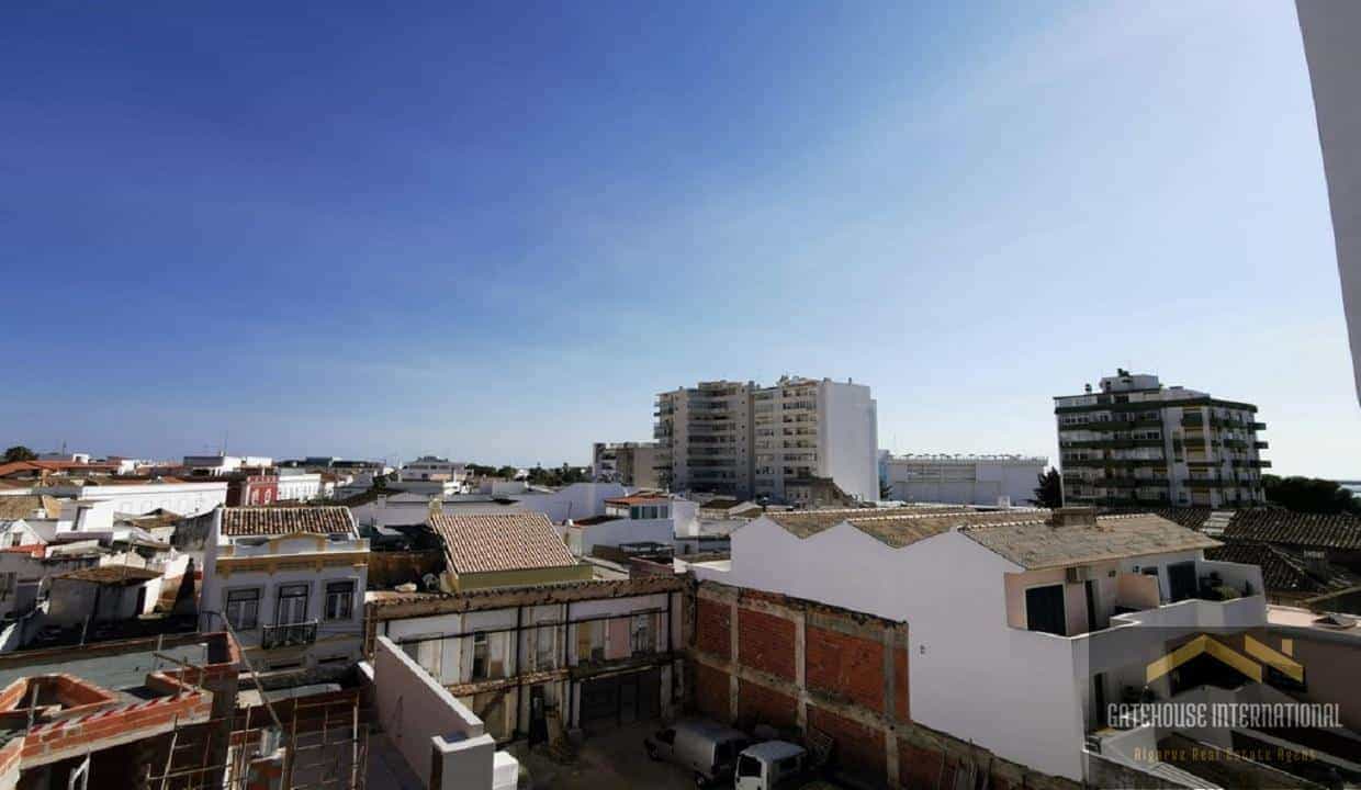 Condominium in Faro, Faro District 10833536