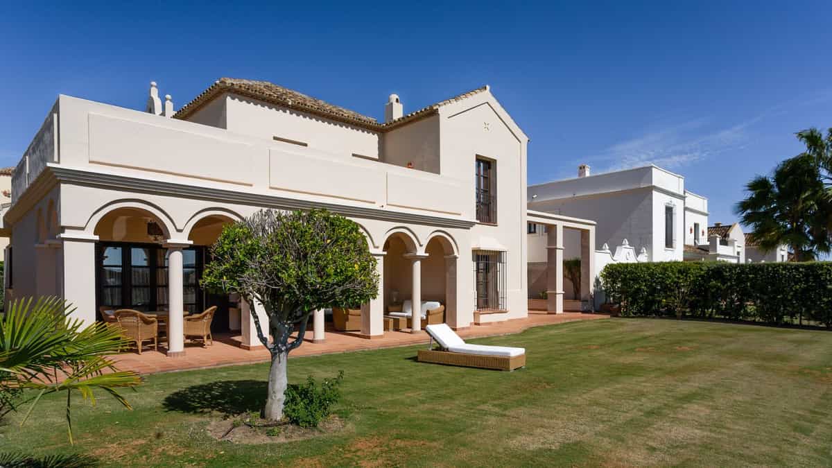 House in Guadiaro, Andalusia 10833821