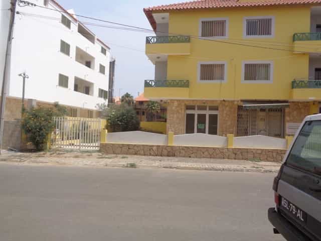 Condominium in Espargos, Sal 10833832