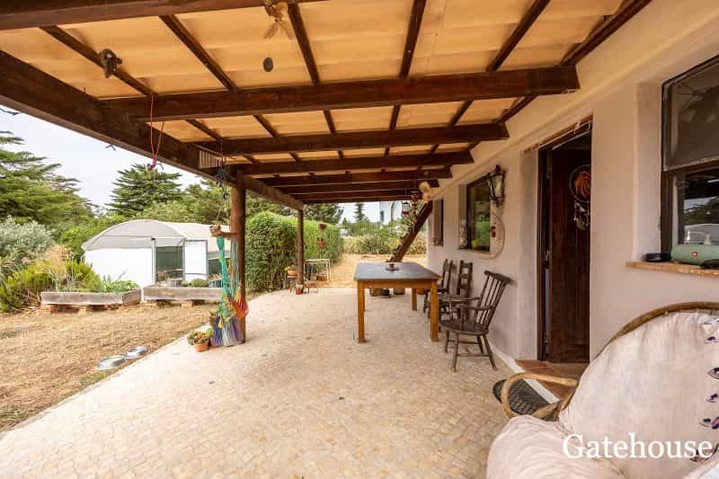 House in , Faro District 10833861