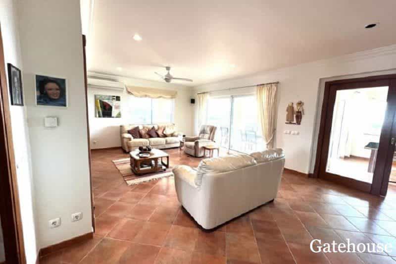 Rumah di Santa Barbara de Nexe, Faro 10833876