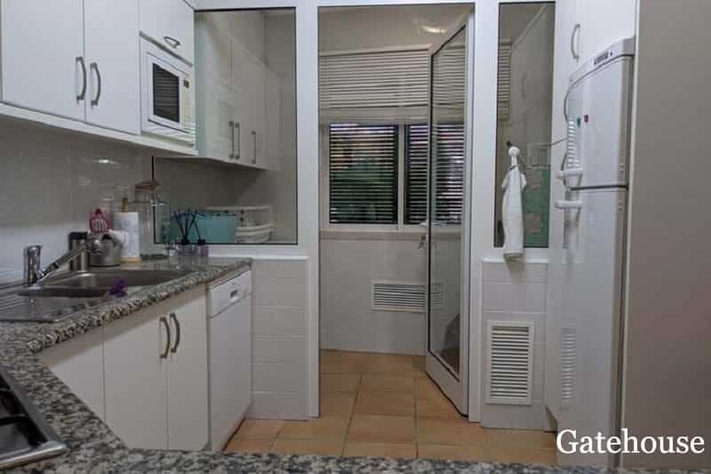Condominium in Quarteira, Faro 10834096