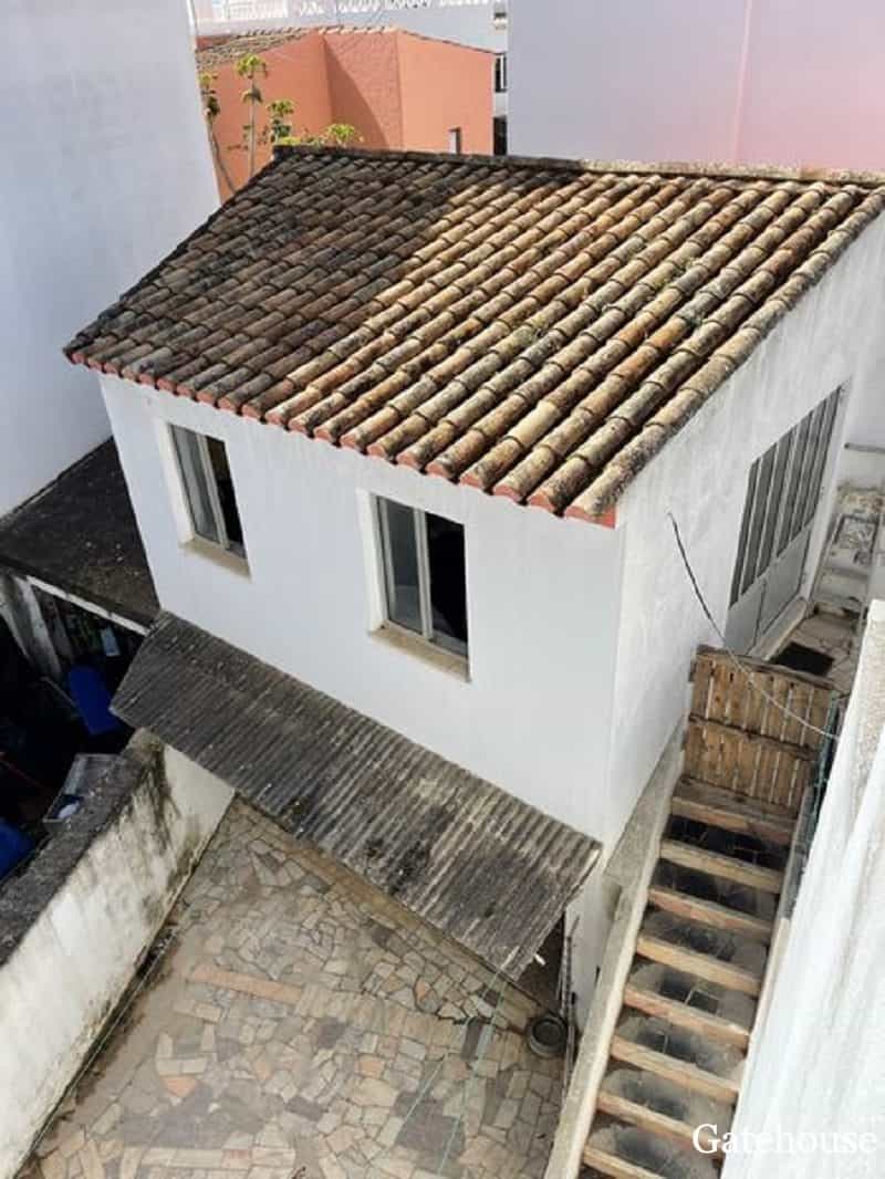 House in Praia da Luz, Faro District 10834106