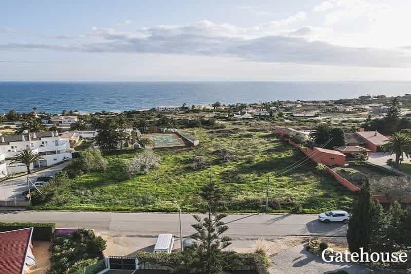 Land in Praia da Luz, Faro District 10834248
