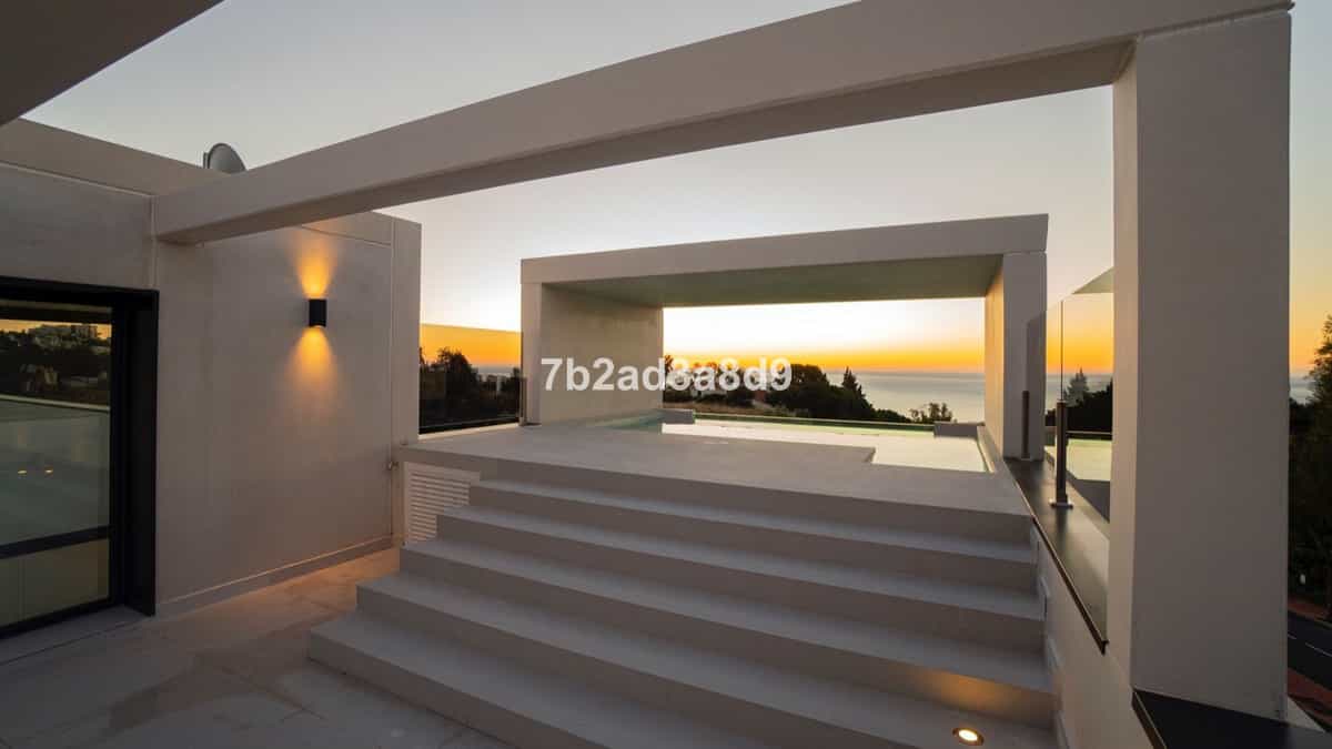 House in Benalmadena, Andalusia 10834397