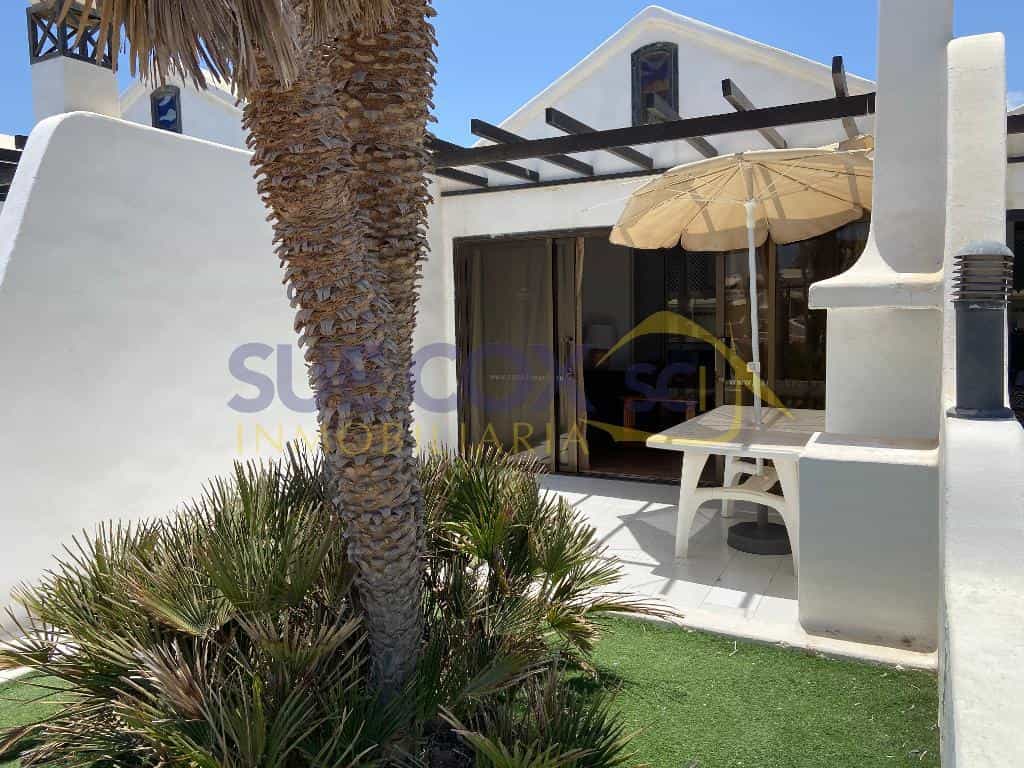 House in Arrecife, 18 Avenida de las Islas Canarias 10834630