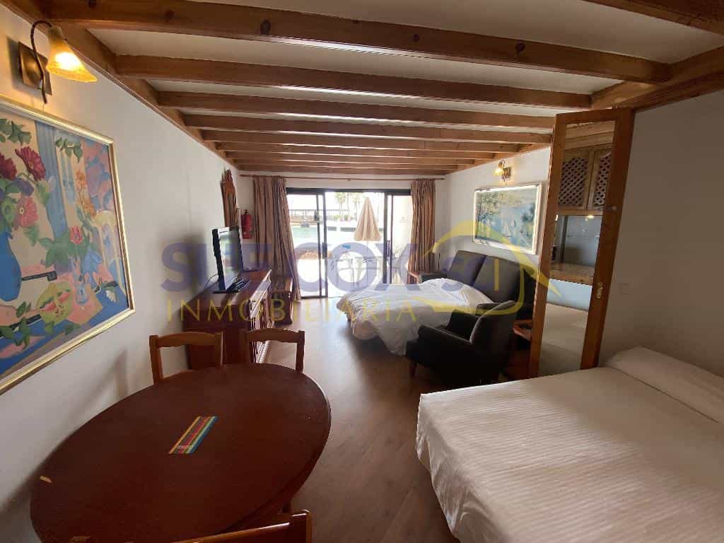 Квартира в Арресіфе, 18 Avenida de las Islas Canarias 10834635