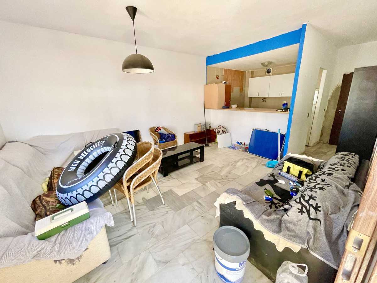公寓 在 Puerto de la Duquesa, Andalusia 10834976