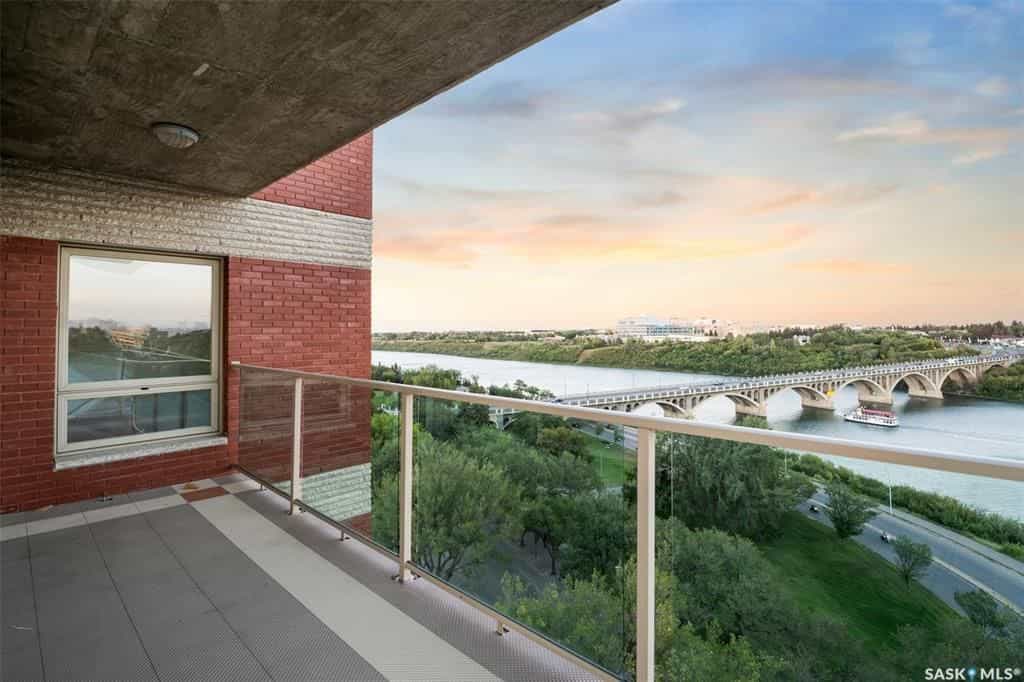 Condomínio no Saskatoon, Saskatchewan 10835389