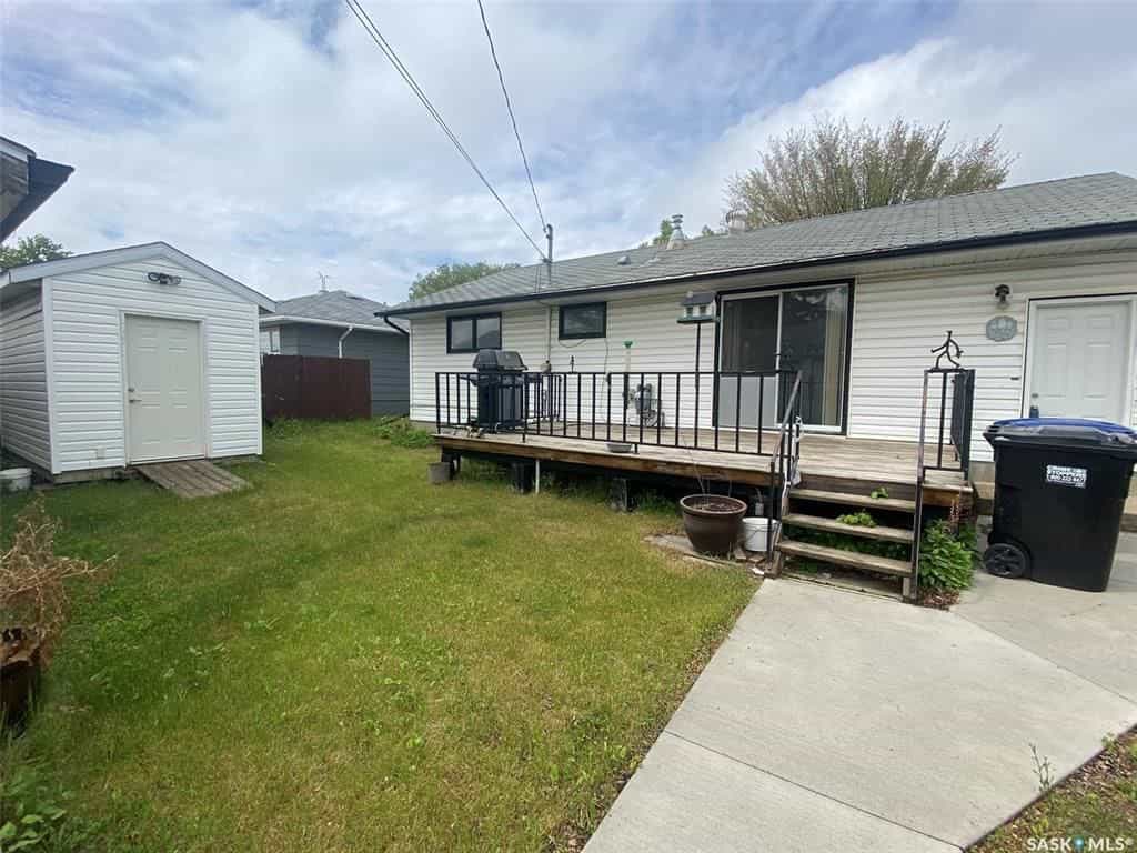 House in Saskatoon, Saskatchewan 10835502