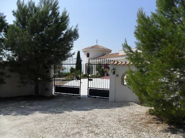 жилой дом в Orihuela, Comunidad Valenciana 10835579