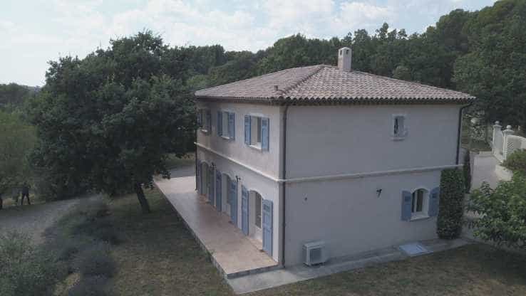 casa en Draguignan, Provenza-Alpes-Costa Azul 10835604