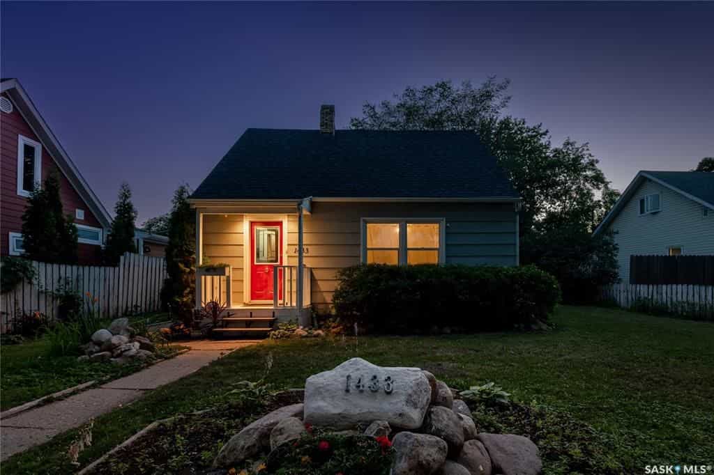 Hus i Saskatoon, Saskatchewan 10835606