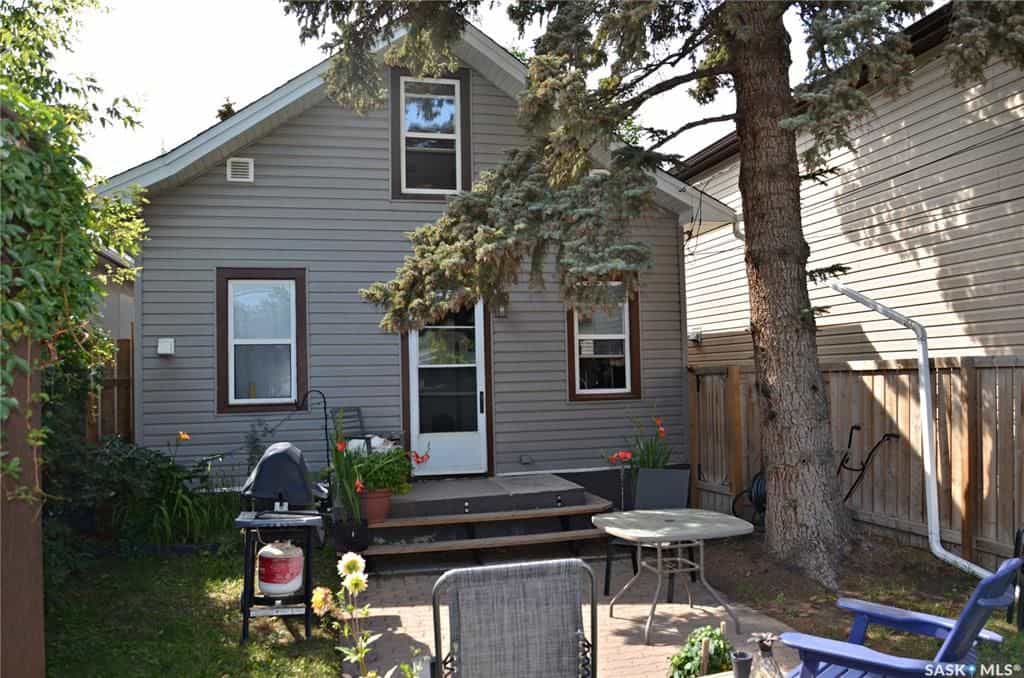 House in Saskatoon, Saskatchewan 10835732