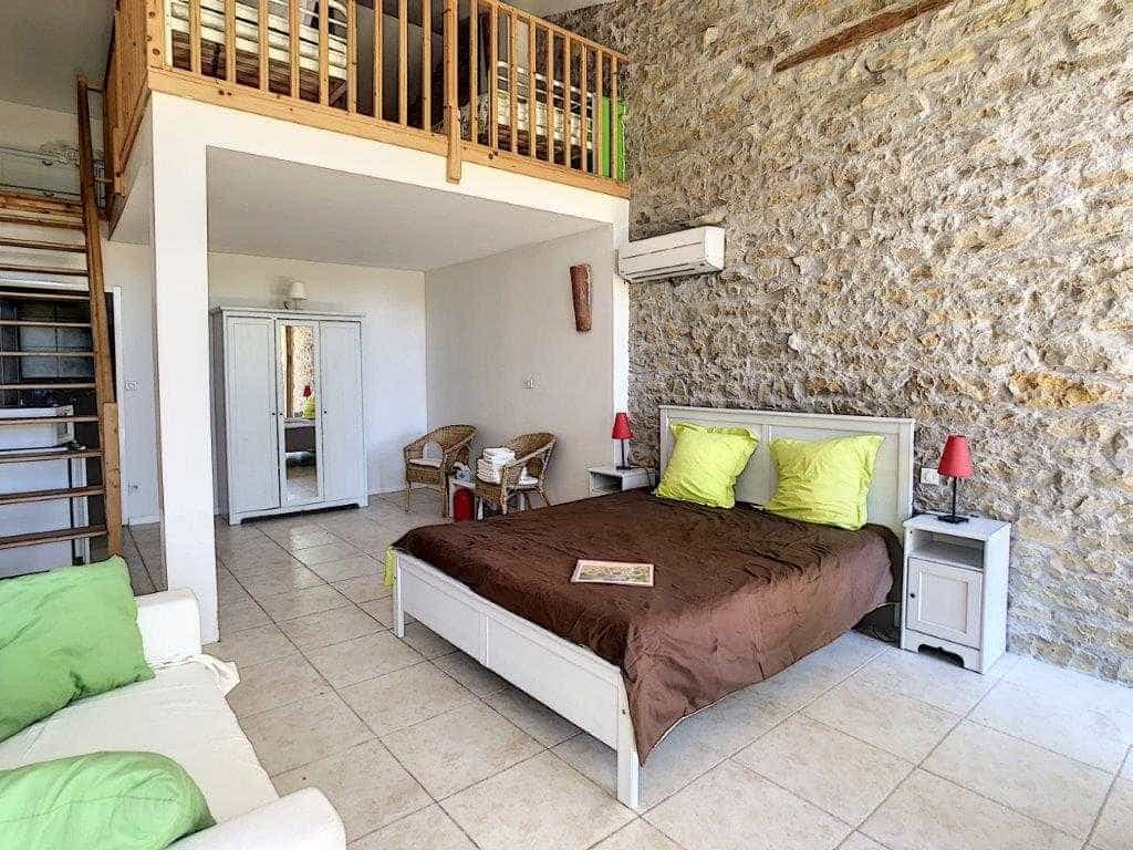 Квартира в Caylus, Occitanie 10835754