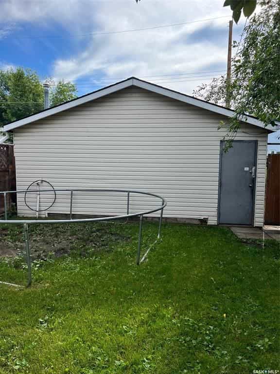 Hus i Saskatoon, Saskatchewan 10835760