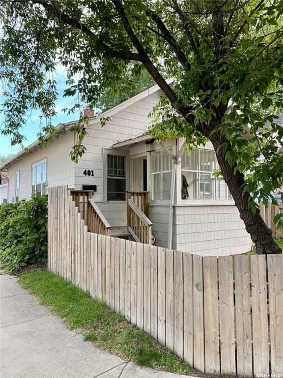 Huis in Saskatoon, Saskatchewan 10835792