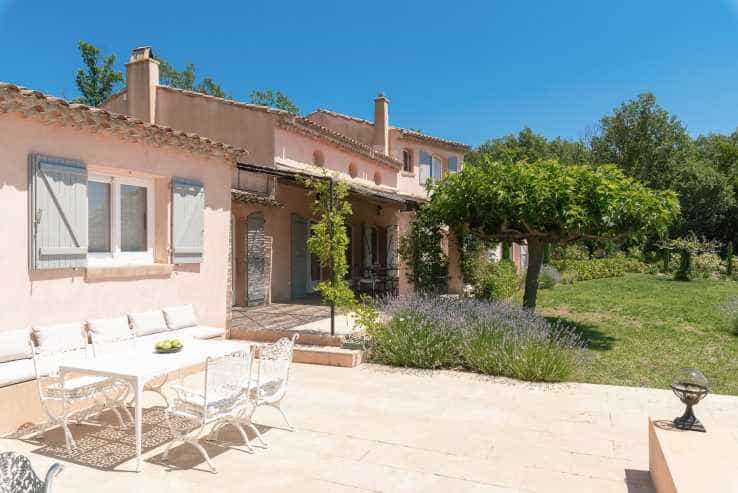 房子 在 La Garde-Freinet, Provence-Alpes-Côte d'Azur 10835826