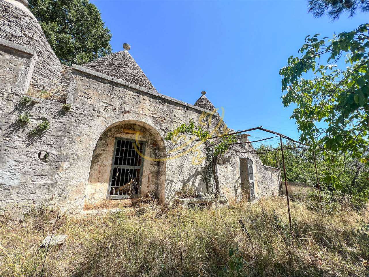 rumah dalam Alberobello, Puglia 10835908