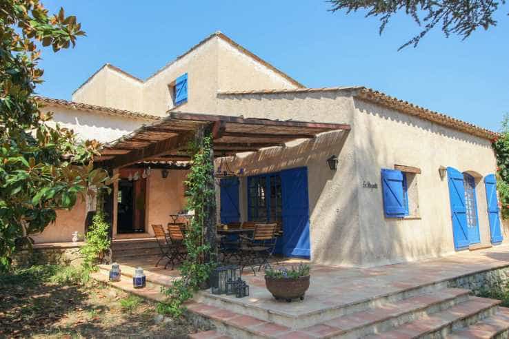 σπίτι σε Callian, Provence-Alpes-Côte d'Azur 10835915