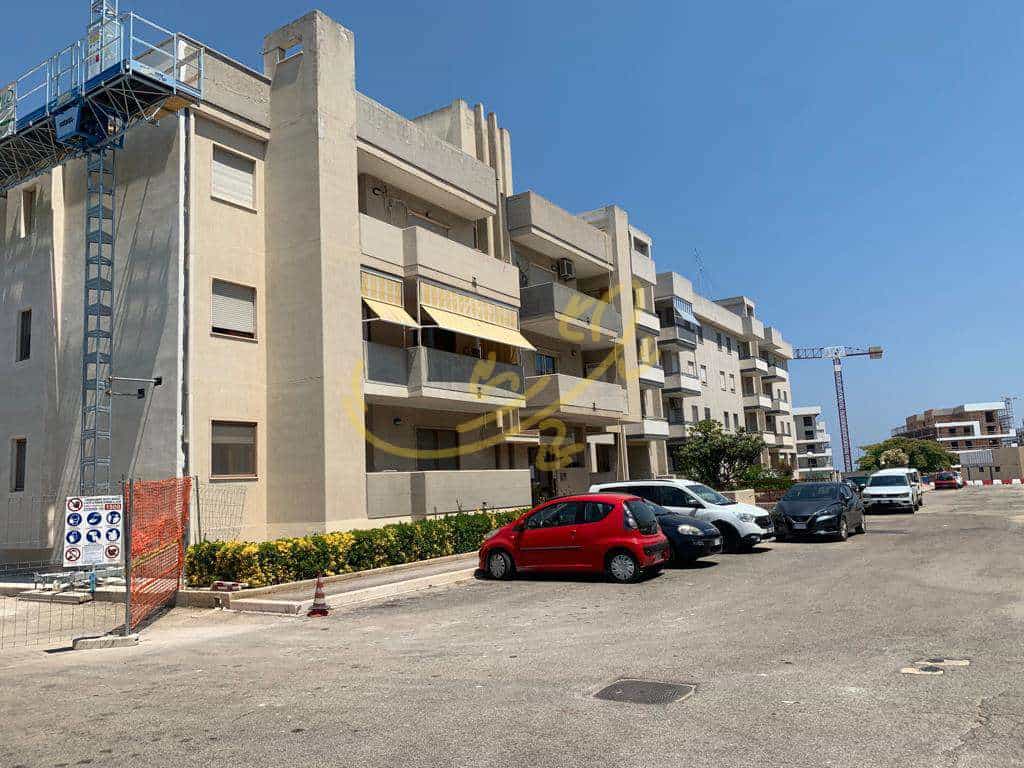 公寓 在 Monopoli, Apulia 10835917