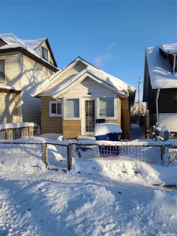 Hus i Saskatoon, Saskatchewan 10835957