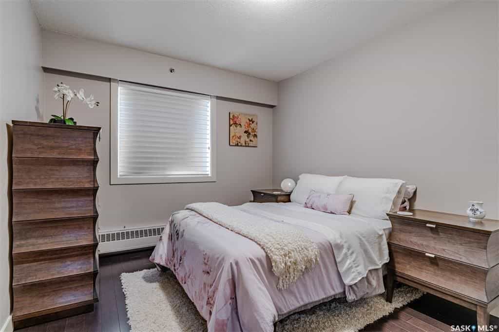 公寓 在 Saskatoon, Saskatchewan 10836053