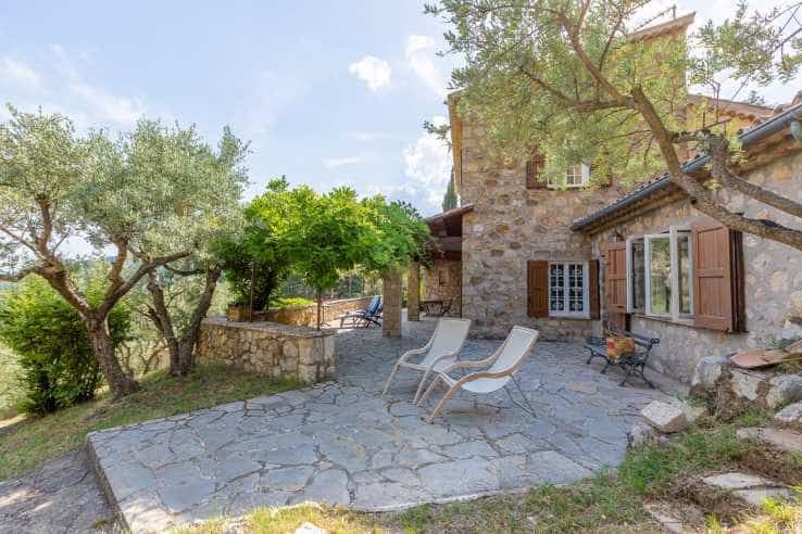 Huis in Moustiers-Sainte-Marie, Provence-Alpes-Côte d'Azur 10836068