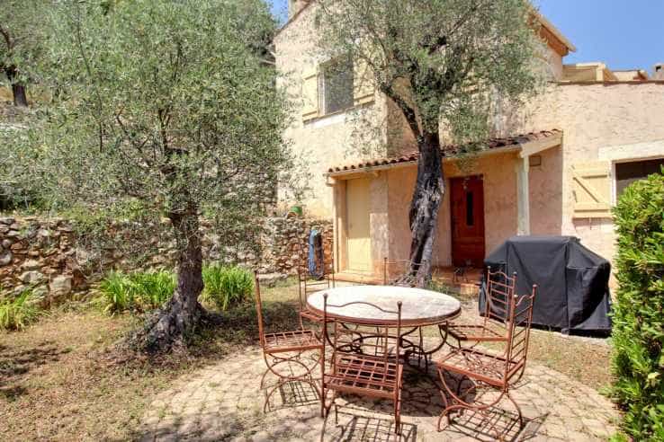 Rumah di Speracedes, Provence-Alpes-Cote d'Azur 10836148
