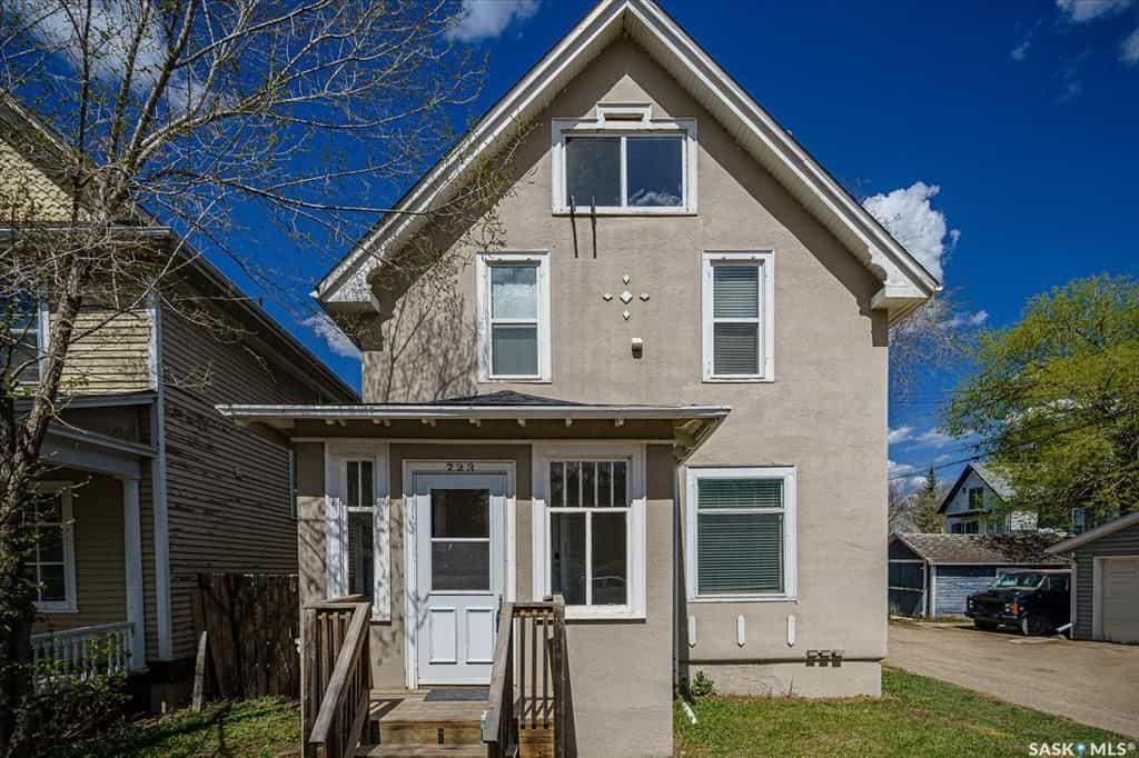 Huis in Saskatoon, Saskatchewan 10836184