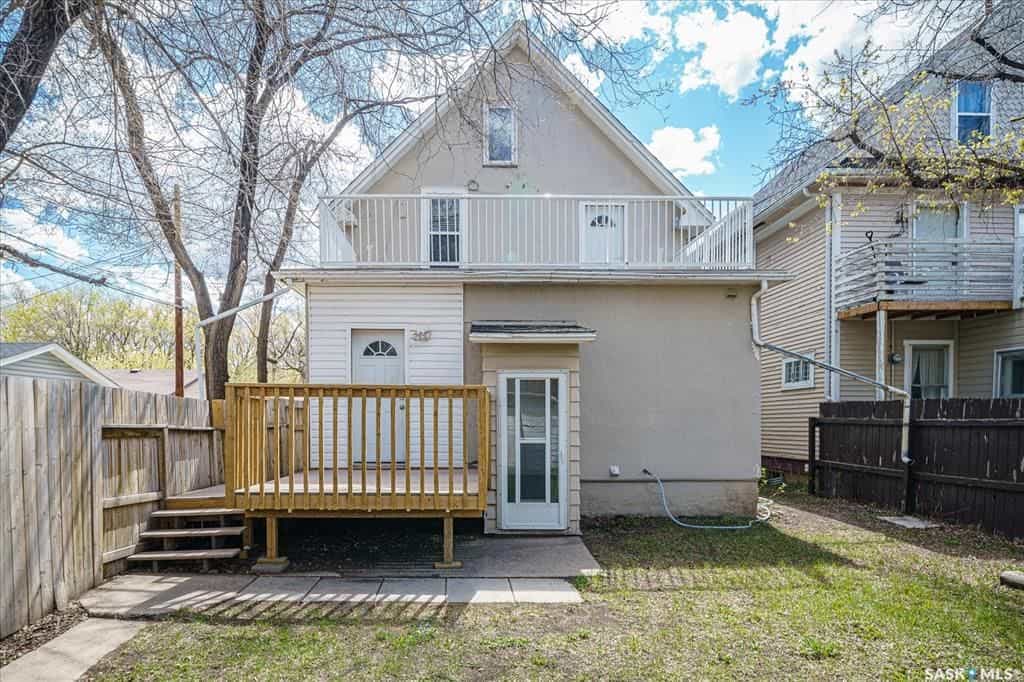 Hus i Saskatoon, Saskatchewan 10836184