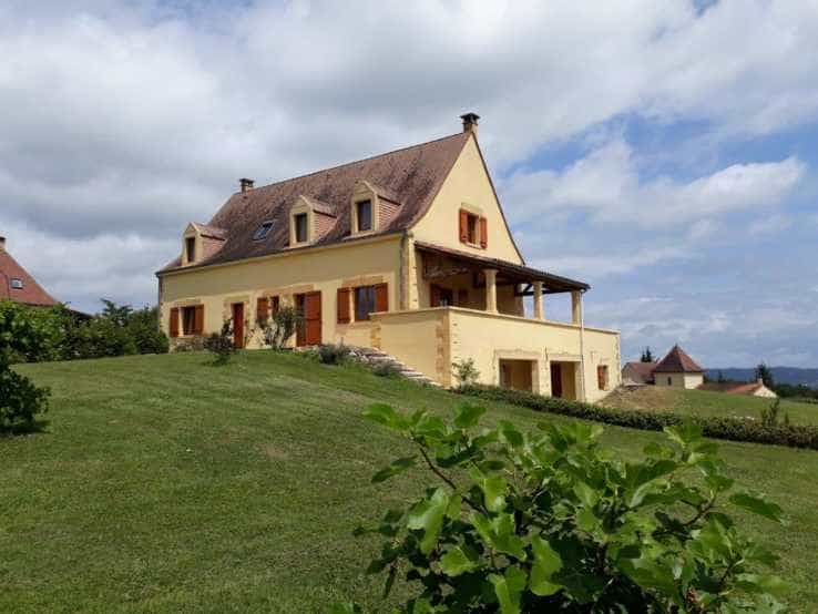σπίτι σε Saint-Cyprien, Nouvelle-Aquitaine 10836260