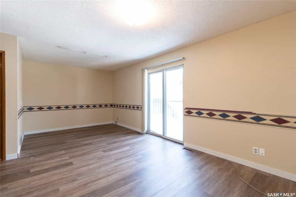 公寓 在 Saskatoon, Saskatchewan 10836330