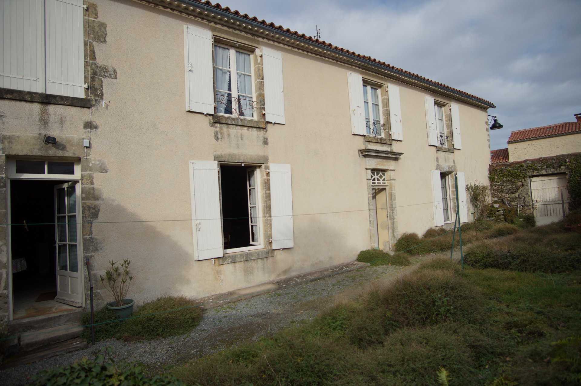 rumah dalam Vouvant, Membayar de la Loire 10836412