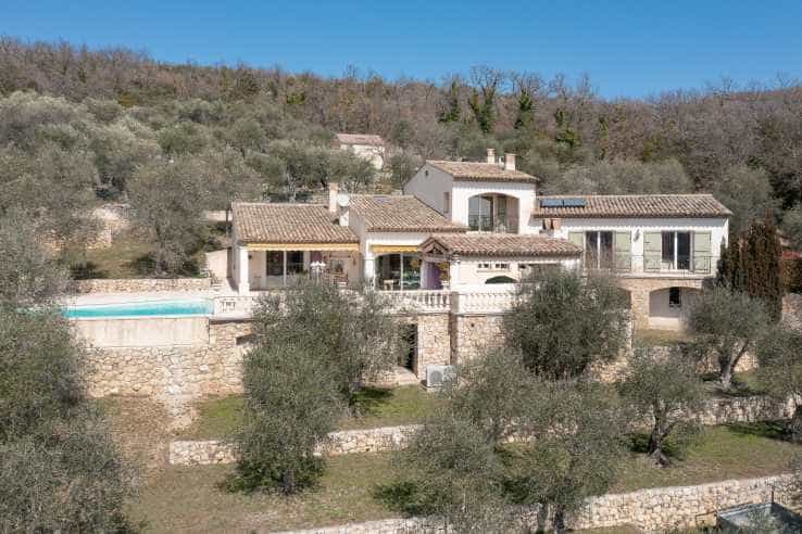 Dom w Saint-Cézaire-sur-Siagne, Provence-Alpes-Côte d'Azur 10836473