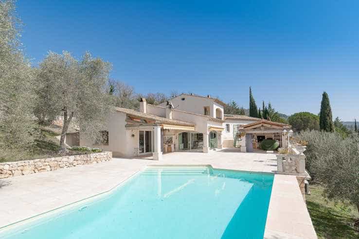 rumah dalam Saint-Cezaire-sur-Siagne, Provence-Alpes-Cote d'Azur 10836473
